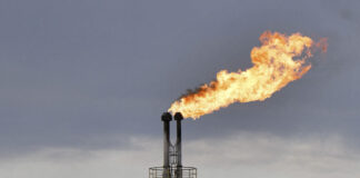 Российские НПЗ увеличили переработку нефти во второй половине октября – Газета