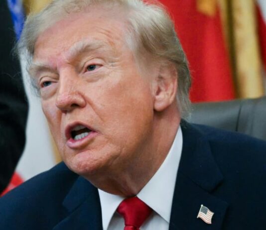 Трамп ответил, связывает ли он чуму в России с биологическим оружием